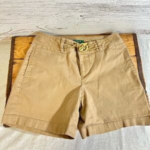 Lauren Ralph Lauren shorts tan 2 petite